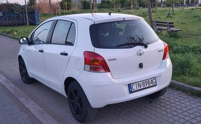 Toyota Yaris cena 17400 przebieg: 203000, rok produkcji 2009 z Inowrocław małe 781